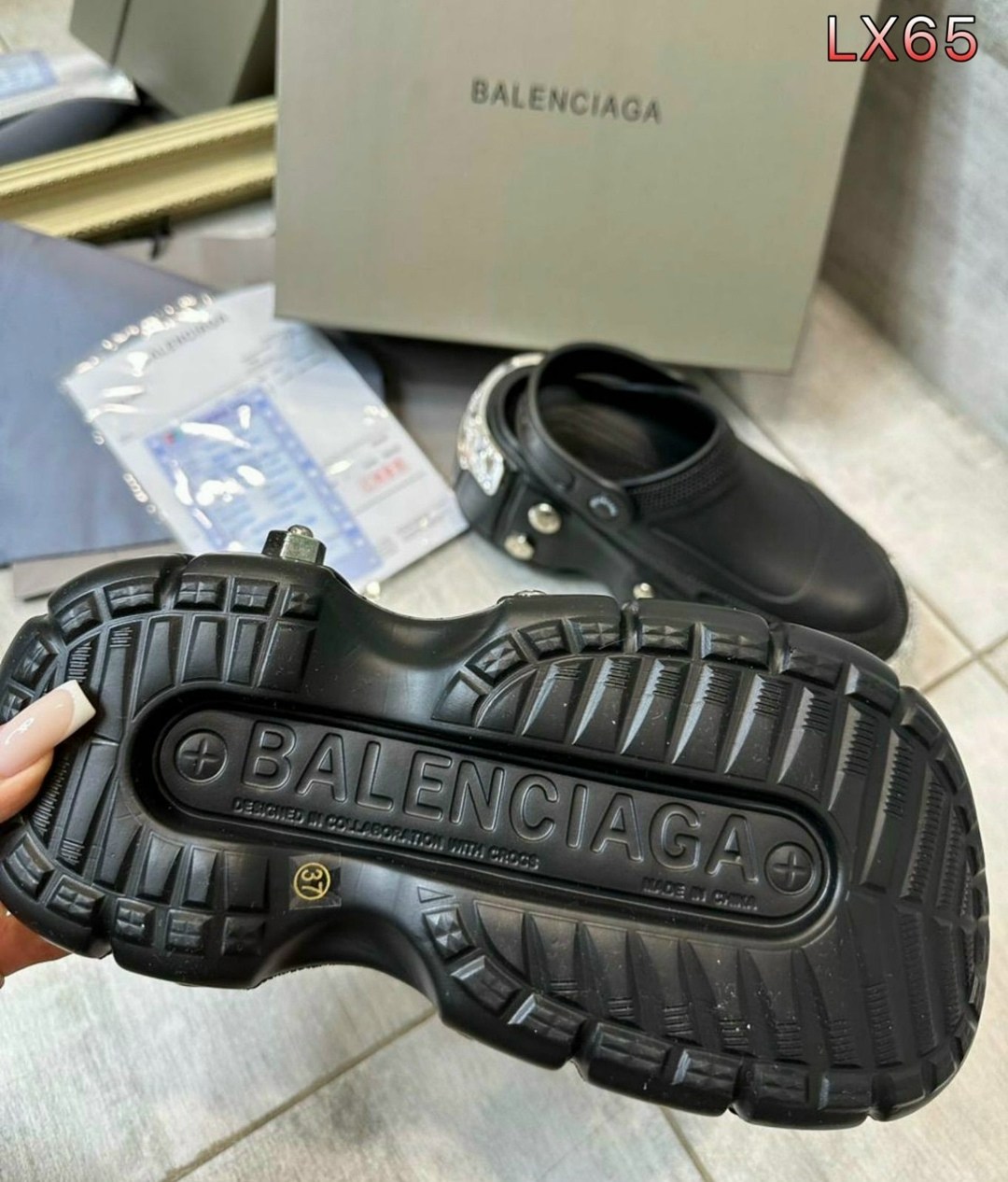 кроксы баленсиага,сабо balenciaga,баленсиага хард крокс,balenciaga x crocs,кроксы под balenciaga