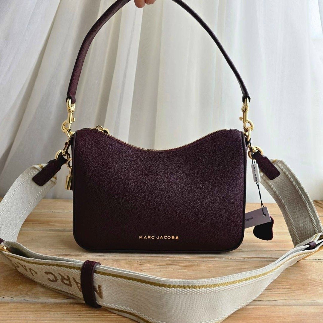 сумка marc jacobs 25-16 см натуральная замша,сумка marc jacobs из замши,marc jacobs сумка женская,сумка-хобо через плечо marc jacobs,сумка marc jacobs