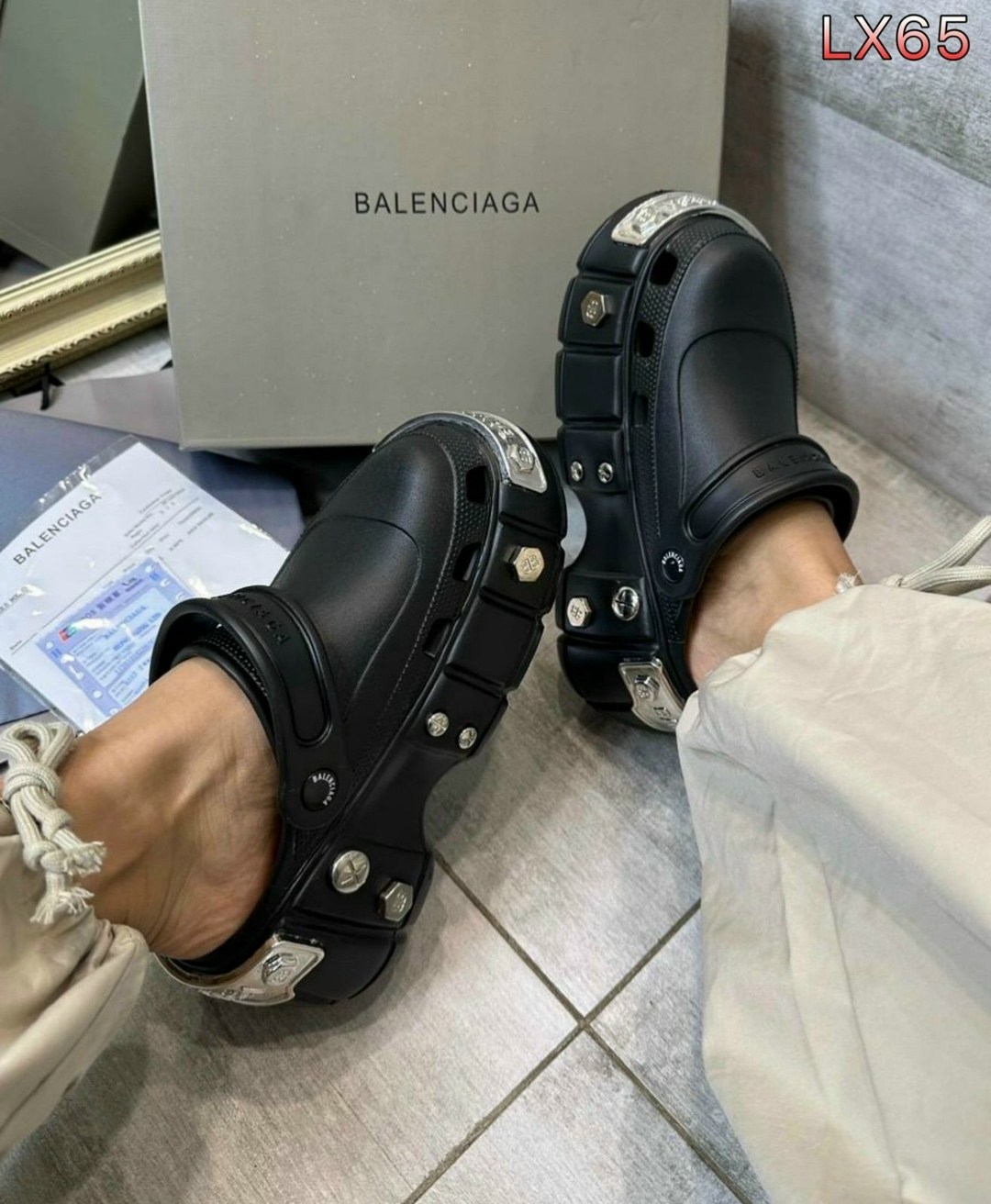 кроксы баленсиага,сабо balenciaga,баленсиага хард крокс,balenciaga x crocs,кроксы под balenciaga