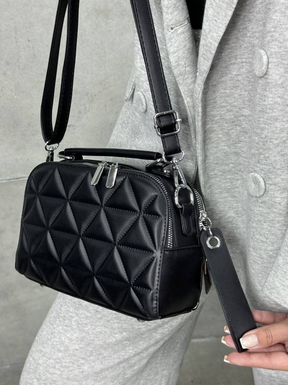 сумки guess через плечо кросс боди,сумка guess,женская стильная сумка,стильная женская сумка на плечо,сумка гесс кросс боди