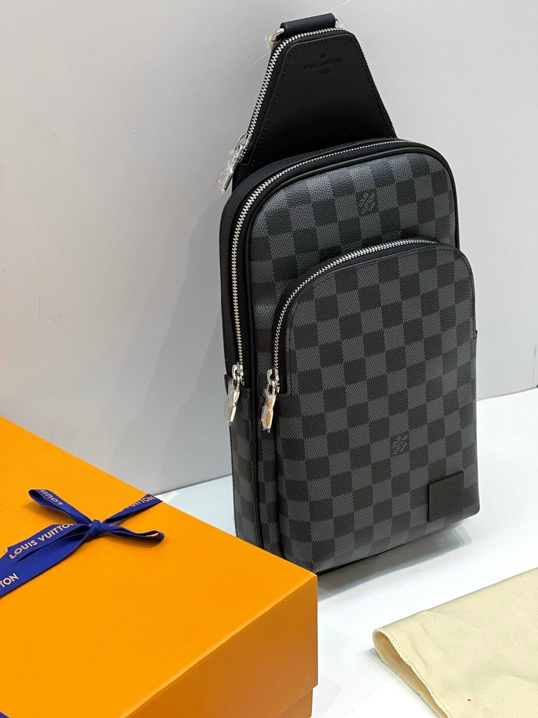 сумка мужская louis vuitton,сумка через плечо louis vuitton,сумка louis vuitton avenue sling,сумка louis vuitton,louis vuitton avenue sling bag