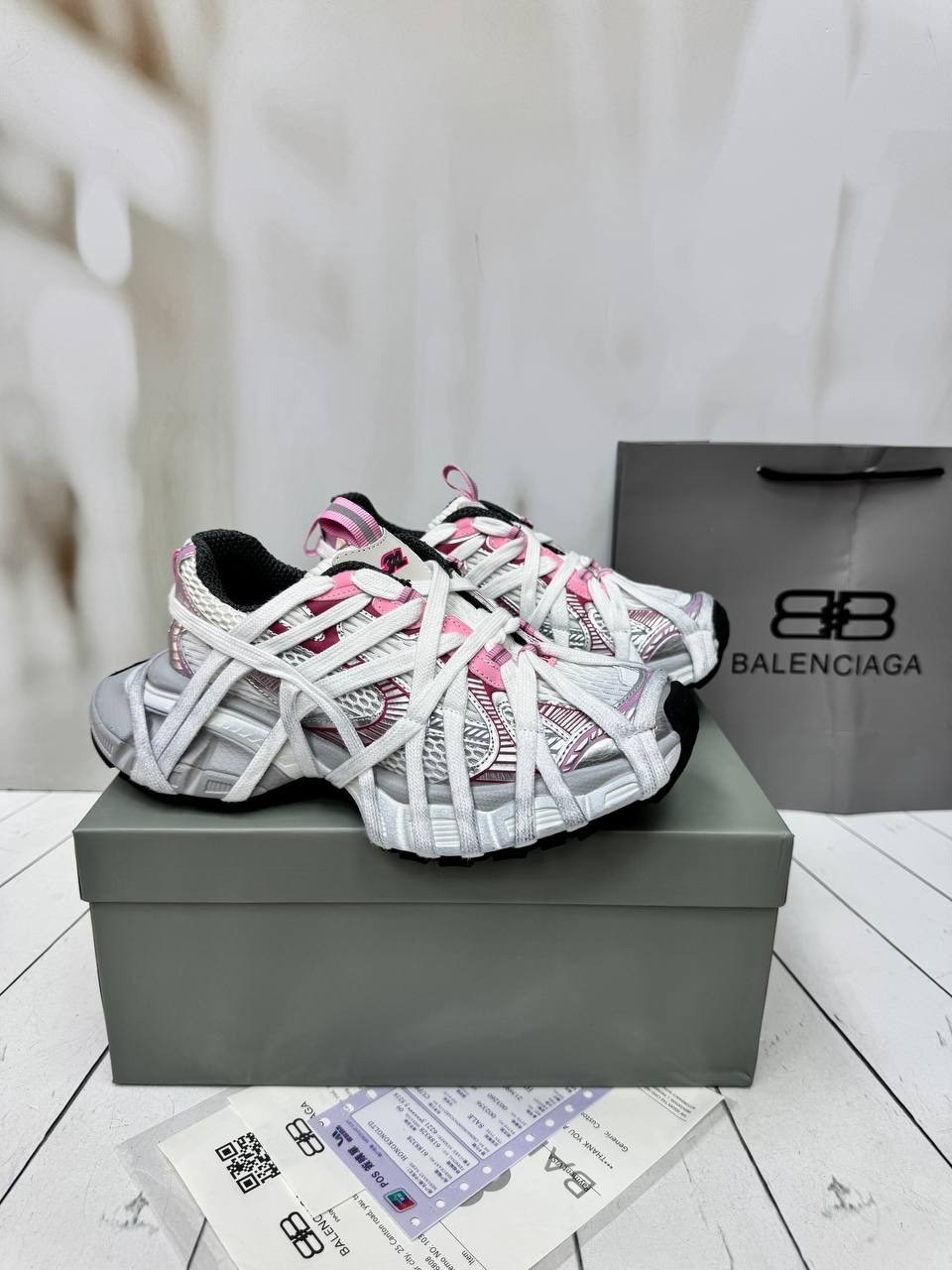 кроссовки balenciaga женские,кроссовки balenciaga,кроссовки balenciaga 3 xl,кроссовки баленсиага 3xl,кроссовки balenciaga 3xl extreme lace sneaker white pink grey