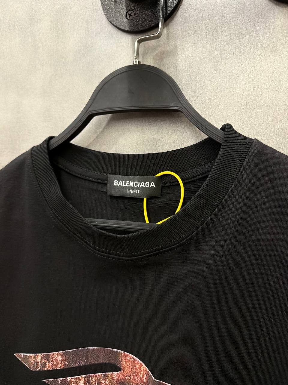 balenciaga футболка,футболка баленсиага оверсайз мужская,balenciaga футболка мужская,футболка balenciaga оверсайз,футболка оверсайз