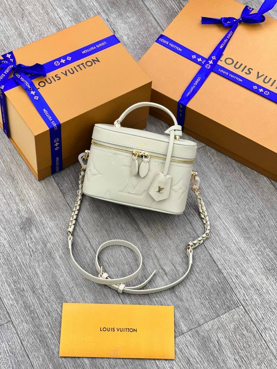 louis vuitton женская сумка,сумкa louis vuitton,луи виттон сумка,louis vuitton сумка на плечо,louis vuitton косметичка louis vuitton