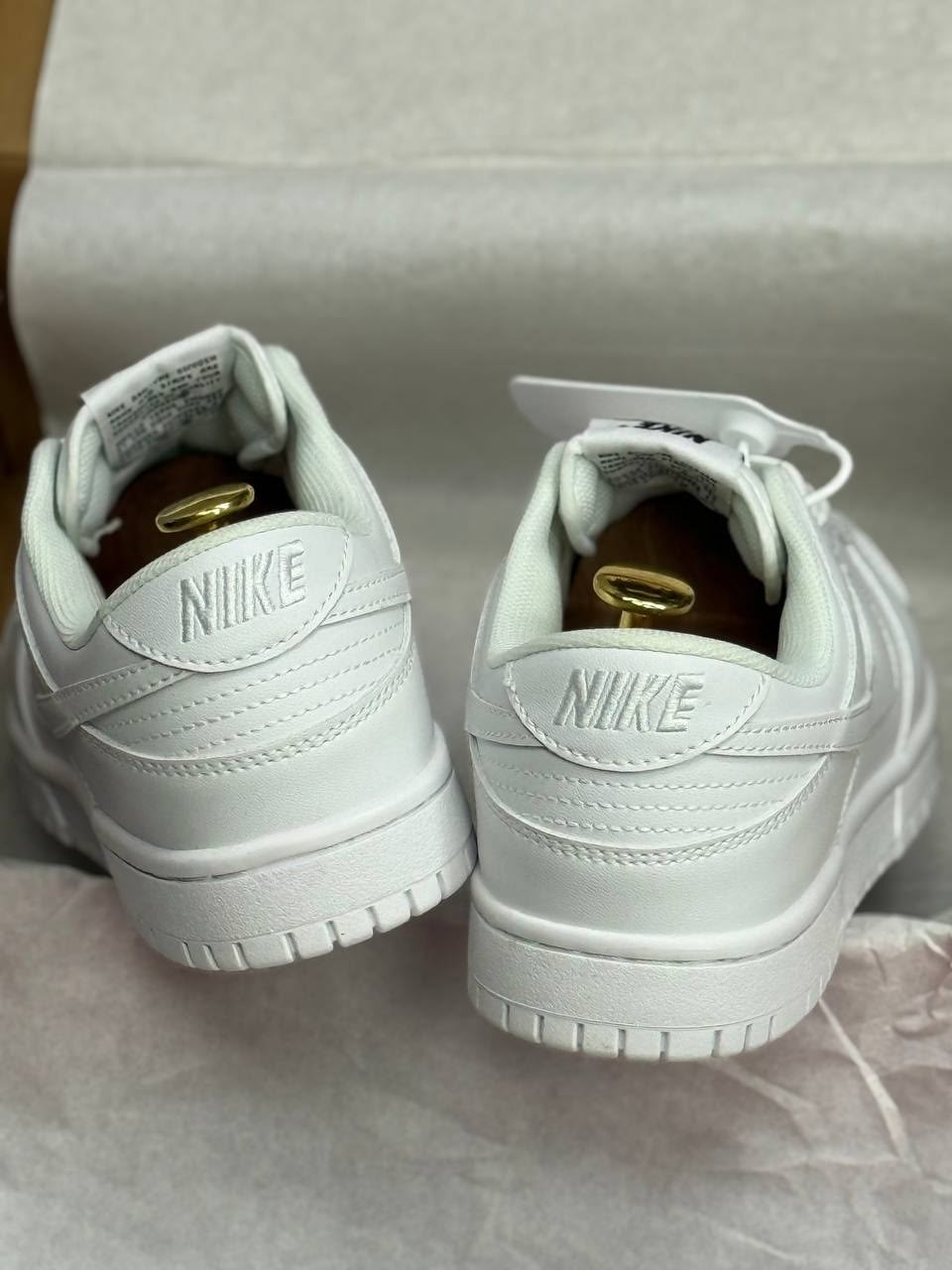 nike dunk low triple white,кроссовки,кроссовки nike dunk low,кроссовки женскиe,кроссовки белые nike