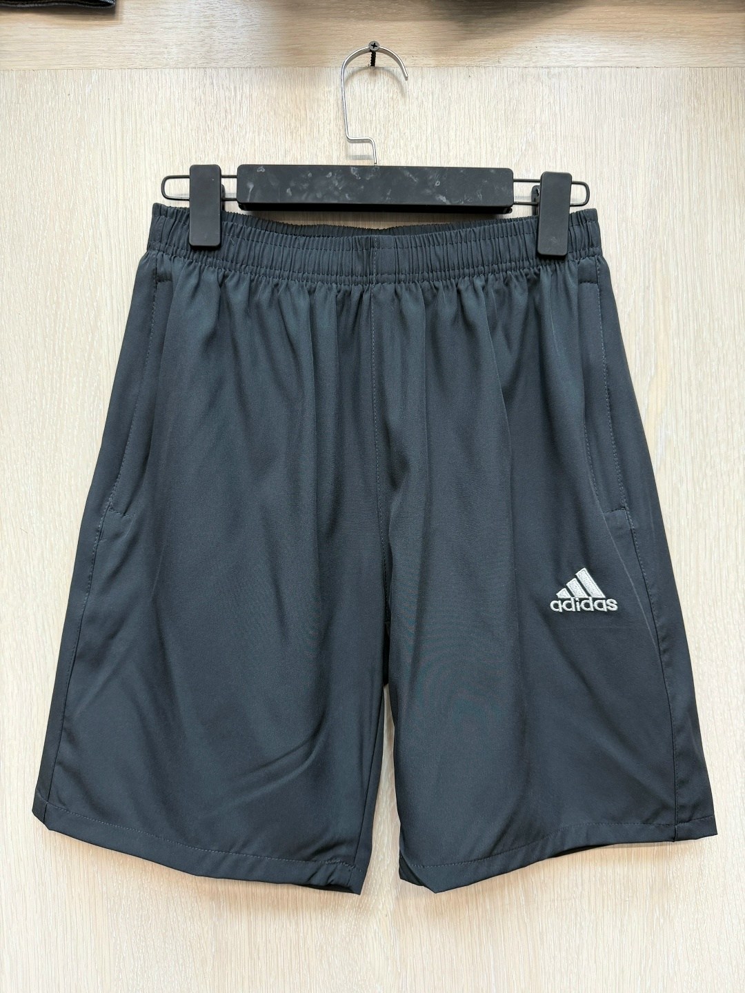 мужские спортивные шорты adidas,шорты adidas сетчатые мужские,шорты adidas,шорты мужские adidas,шорты спортивные adidas