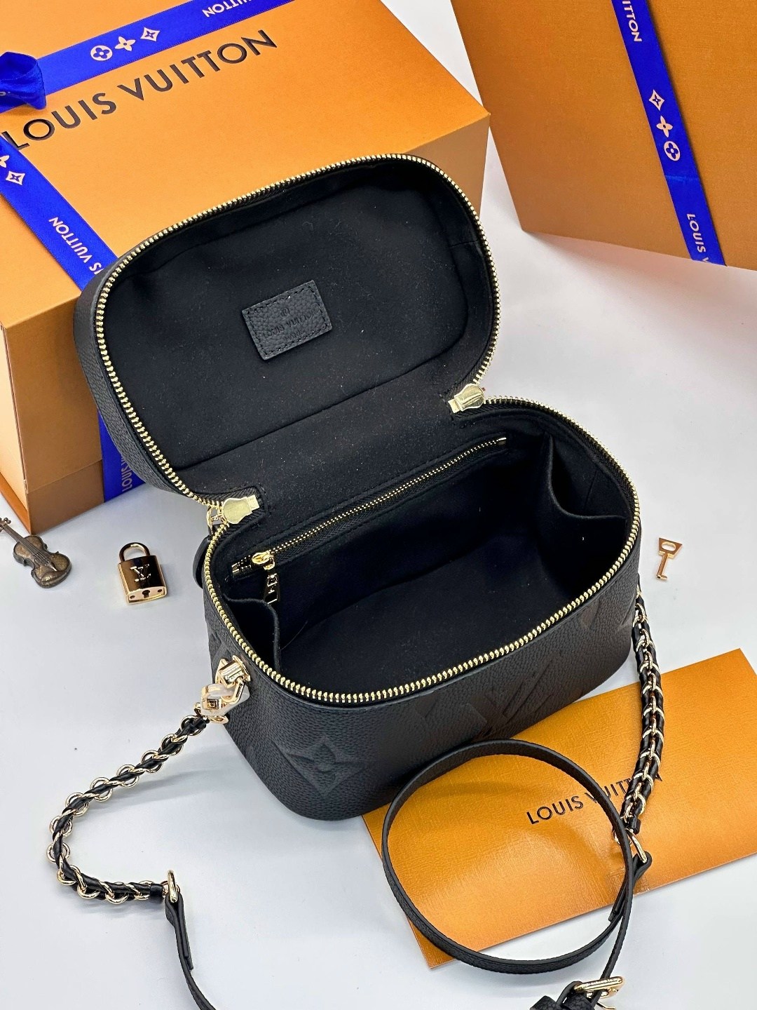 cумка louis vuitton,сумка луи виттон,сумочка луи виттон,сумка луи виттон vanity,louis vuitton женская сумка