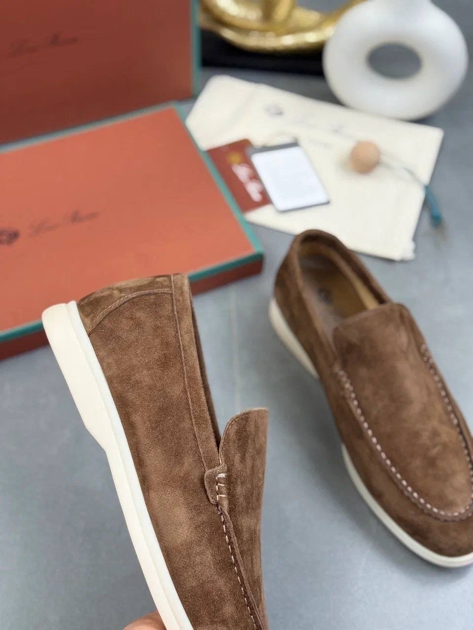 loro piana мужские лоферы,лоферы loro piana,лоферы loro piana summer walk замшевые коричневые,мокасины loro piana summer walk коричневые,замшевые лоферы loro piana