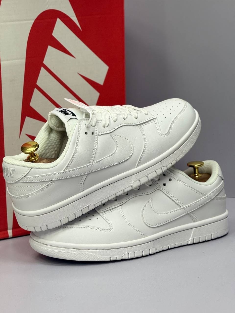 nike dunk low triple white,кроссовки,кроссовки nike dunk low,кроссовки женскиe,кроссовки белые nike