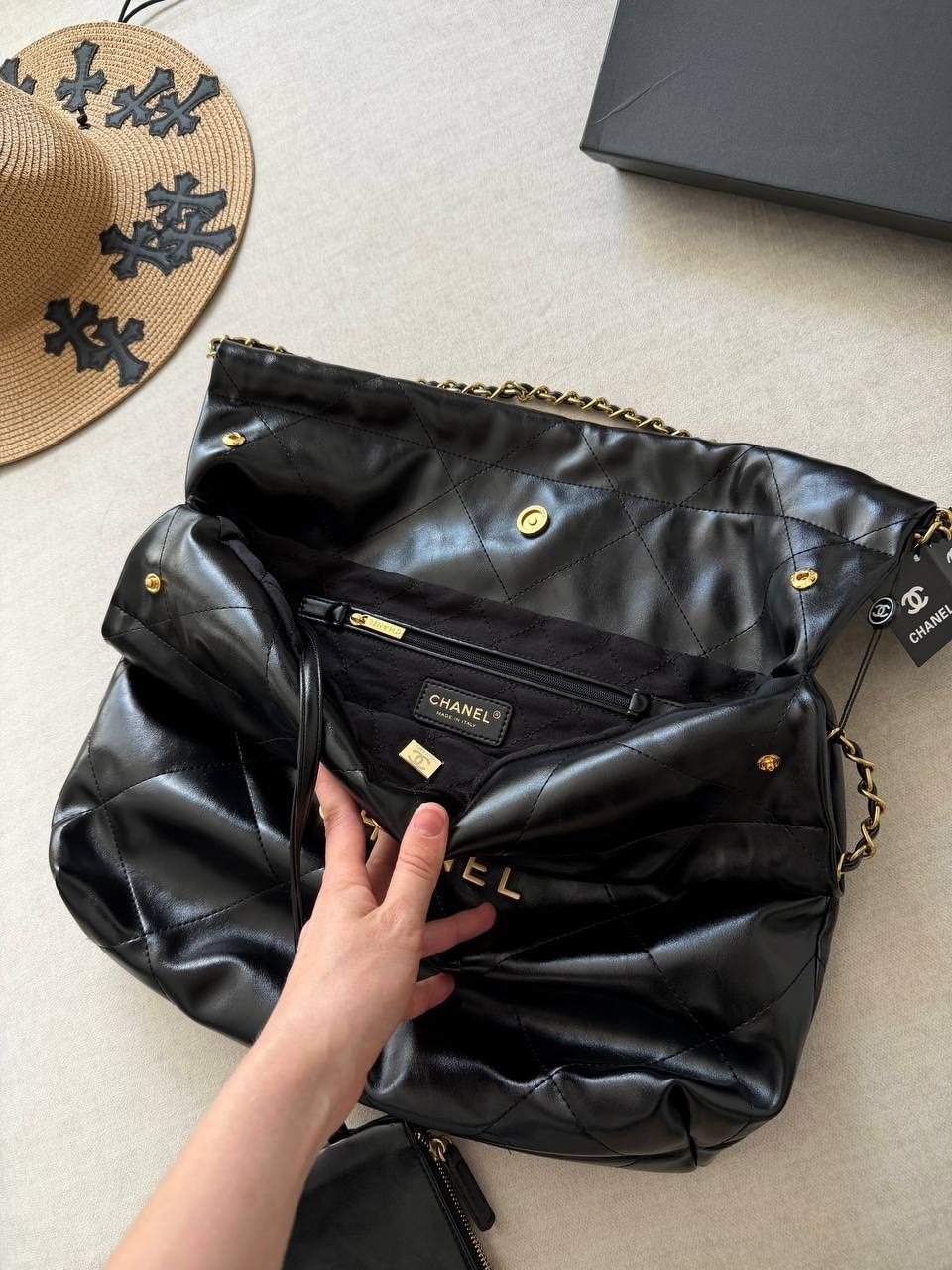 сумка chanel,chanel bag,сумка chanel 22,сумка на плечо chanel,chanel chanel