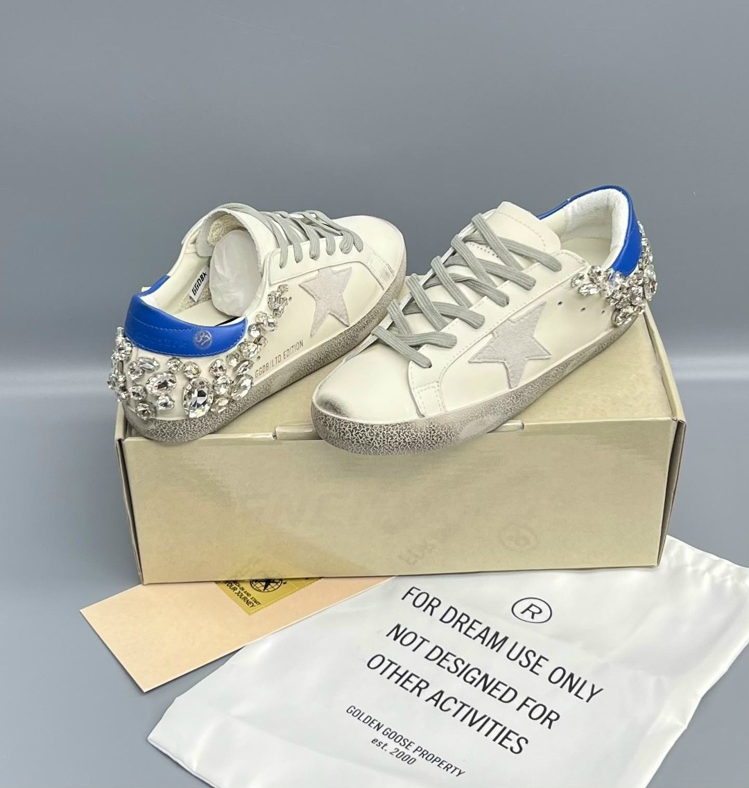 golden goose superstar strass embellished smudged leather sneakers,golden goose со стразами,golden goose crystal embellished superstar sneakers in white,женские кеды golden goose,golden goose кеды с к
