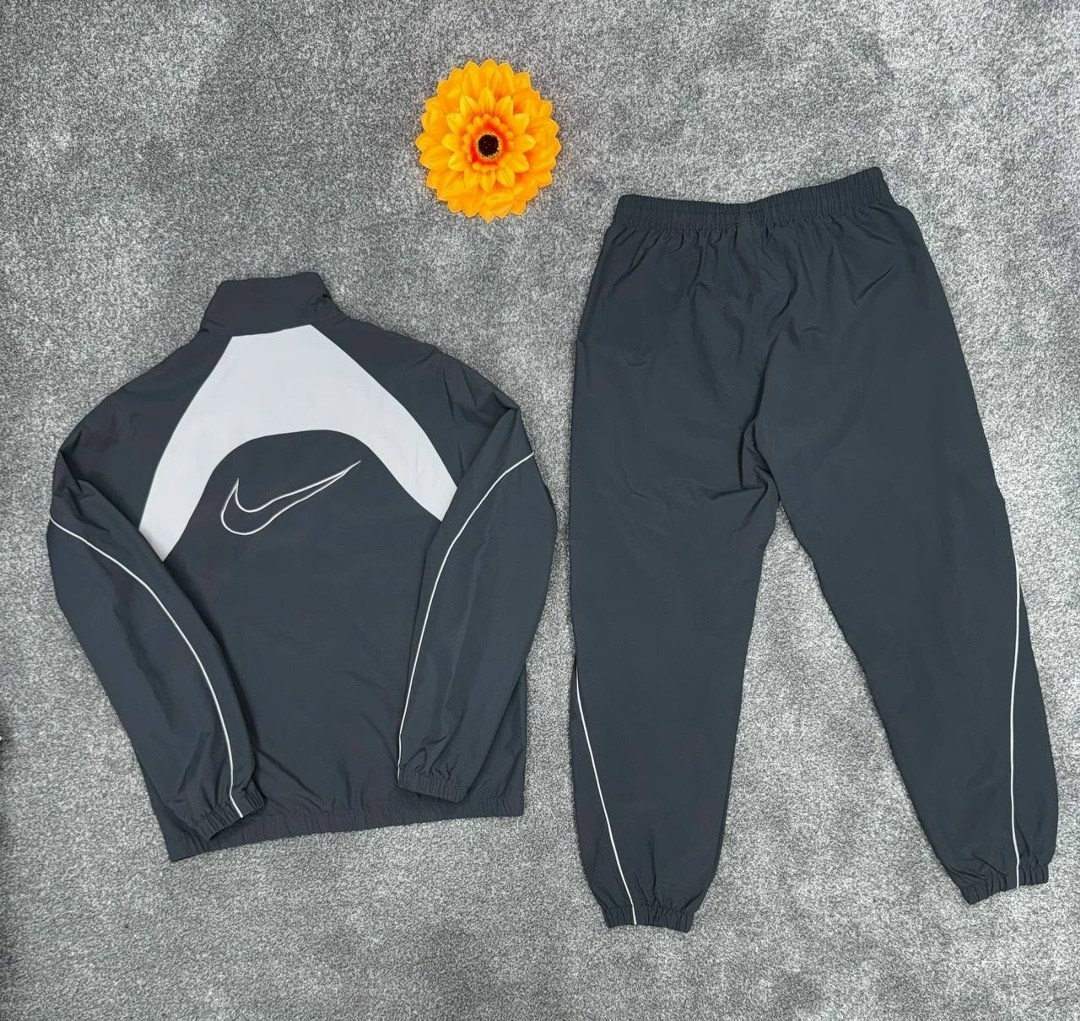 спортивный костюм nike,спортивный костюм мужской nike,спортивный костюм плащевка nike,мужской спортивный костюм,спортивный костюм для мужчин