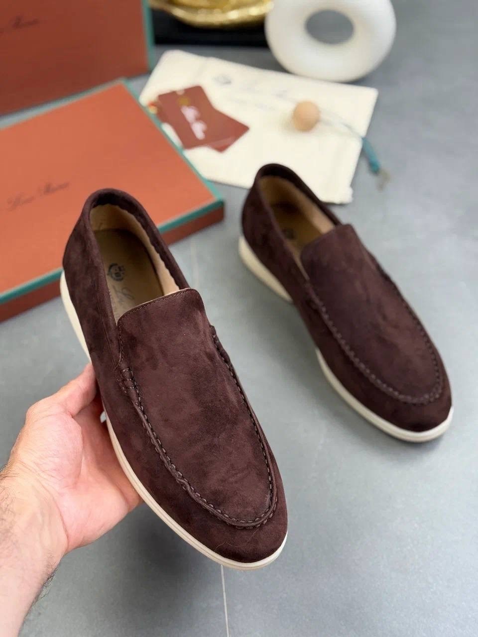 лоферы мужские loro piana,лоферы loro piana summer walk замшевые коричневые,мокасины loro piana summer walk коричневые,лоферы из натуральной замши loro piana,