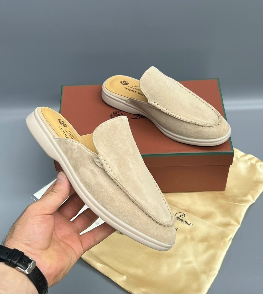 мюли loro piana,лоферы из натуральной замши loro piana,,loro piana лоферы,женские замшевые мюли loro piana бежевые