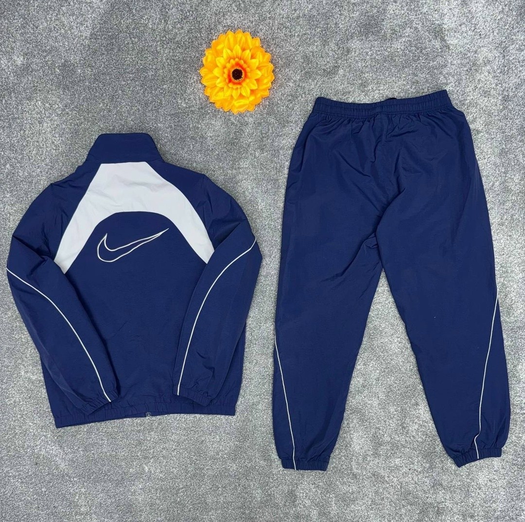спортивный костюм nike,спортивный костюм мужской nike,спортивный костюм плащевка nike,мужской спортивный костюм,спортивный костюм для мужчин