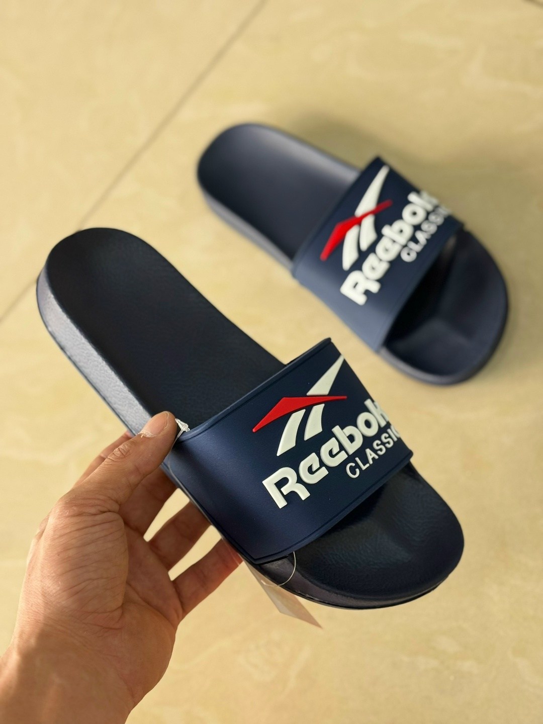 шлёпанцы reebok fulgere slide,шлепанцы мужские reebok fulgere slide,шлепанцы rbk fulgere slide reebok,сланцы reebok,шлёпанцы reebok