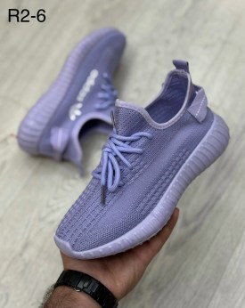 Кроссовки