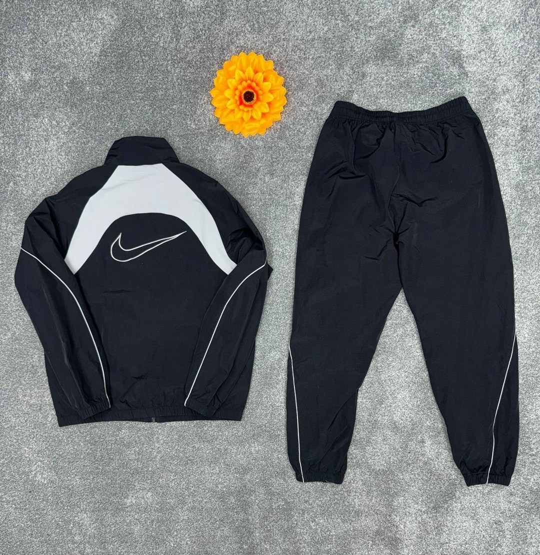 спортивный костюм nike,спортивный костюм мужской nike,спортивный костюм плащевка nike,мужской спортивный костюм,спортивный костюм для мужчин