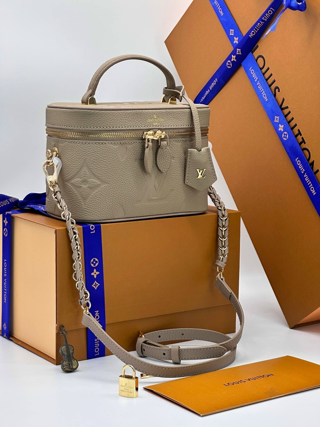 сумка луи виттон vanity,louis vuitton женская сумка,сумка на плечо louis vuitton,сумочка луи виттон,сумки луи виттон