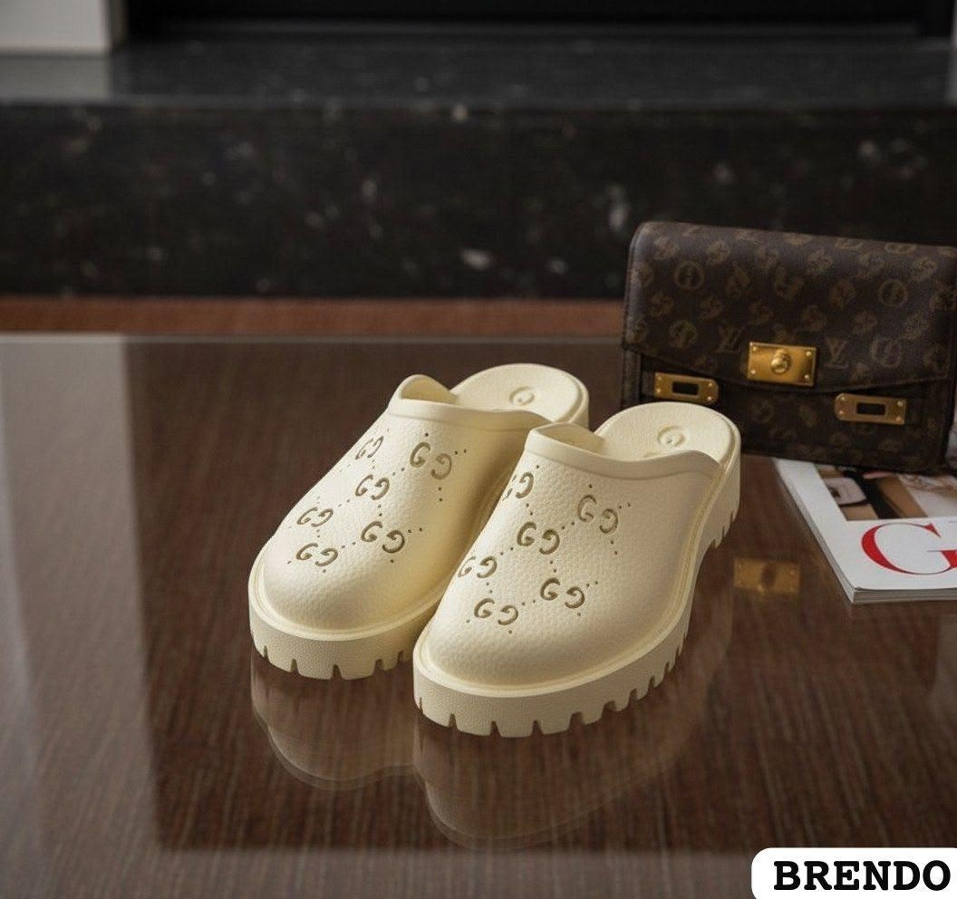 ,шлепки gucci женские белые,шлепанцы женские,модные тапочки,сабо
