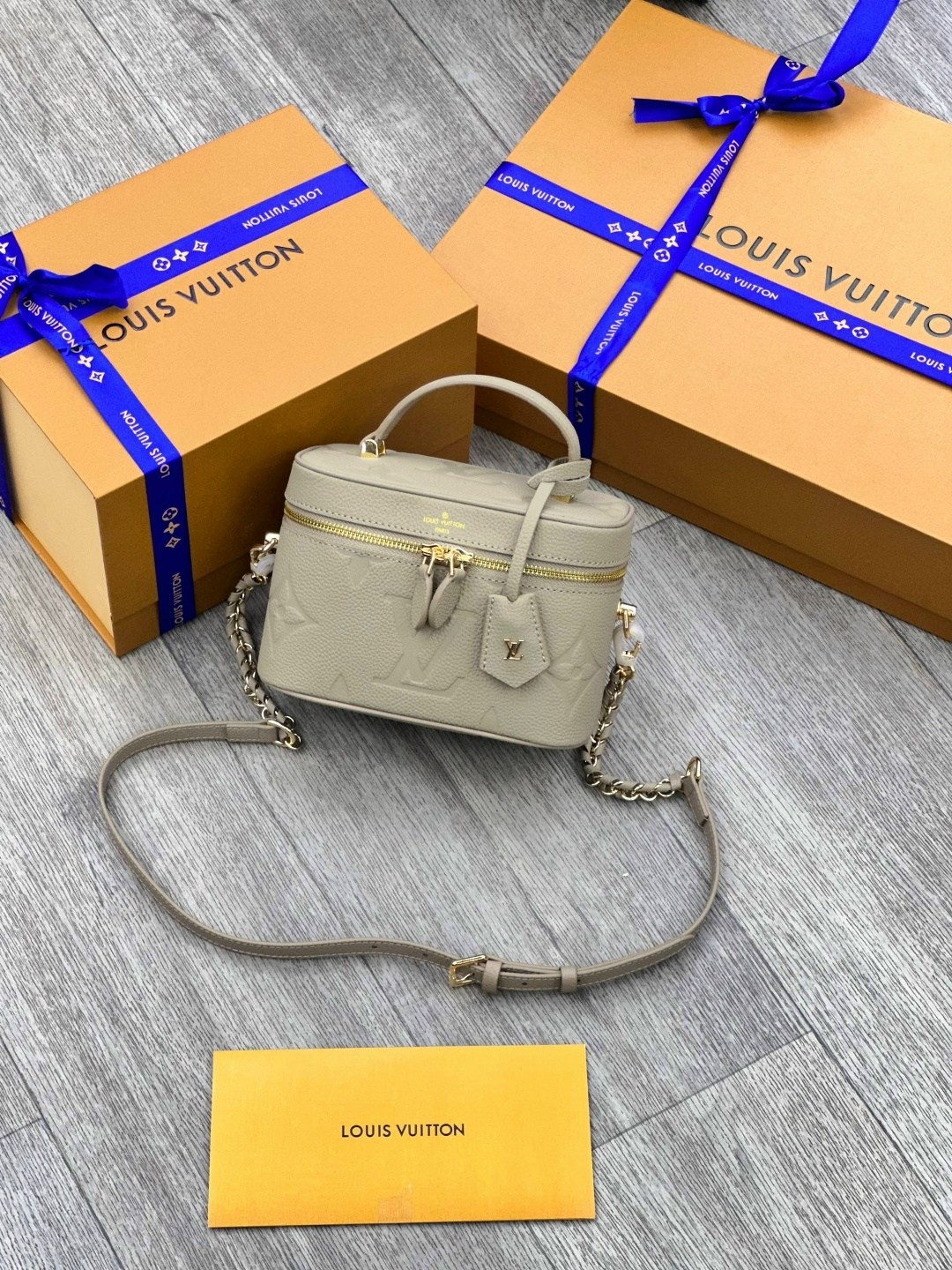 louis vuitton женская сумка,сумкa louis vuitton,луи виттон сумка,louis vuitton сумка на плечо,louis vuitton косметичка louis vuitton