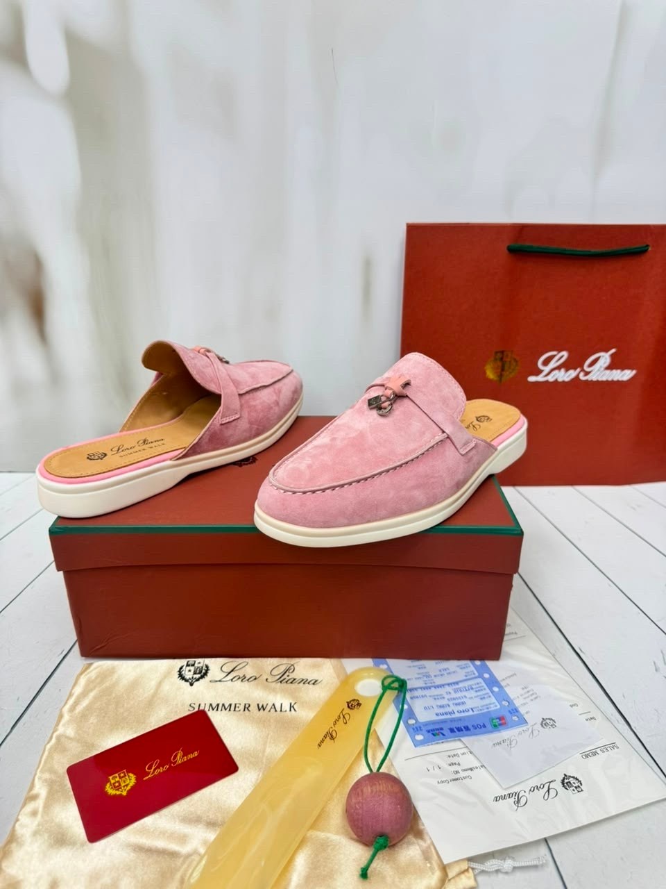 лоферы loro piana,лоферы loro piana женские,,женские замшевые мюли loro piana розовые,замшевые женские лоферы loro piana розовые