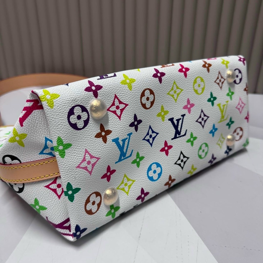 louis vuitton сумка,louis vuitton сумка на плечо,сумка луи виттон такаши мураками,сумка женская louis vuitton,louis vuitton bags