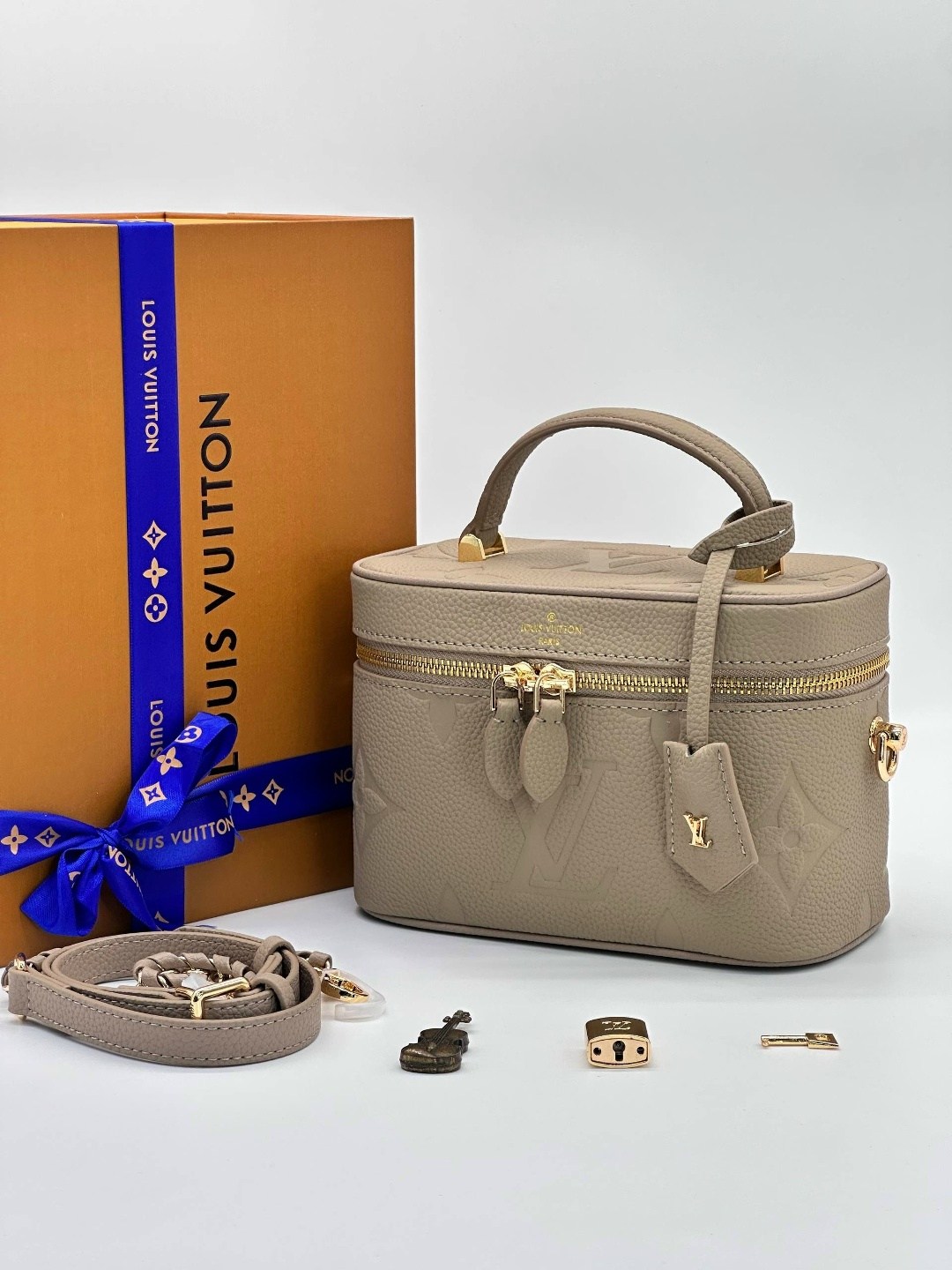 сумка луи виттон vanity,louis vuitton женская сумка,сумка на плечо louis vuitton,сумочка луи виттон,сумки луи виттон