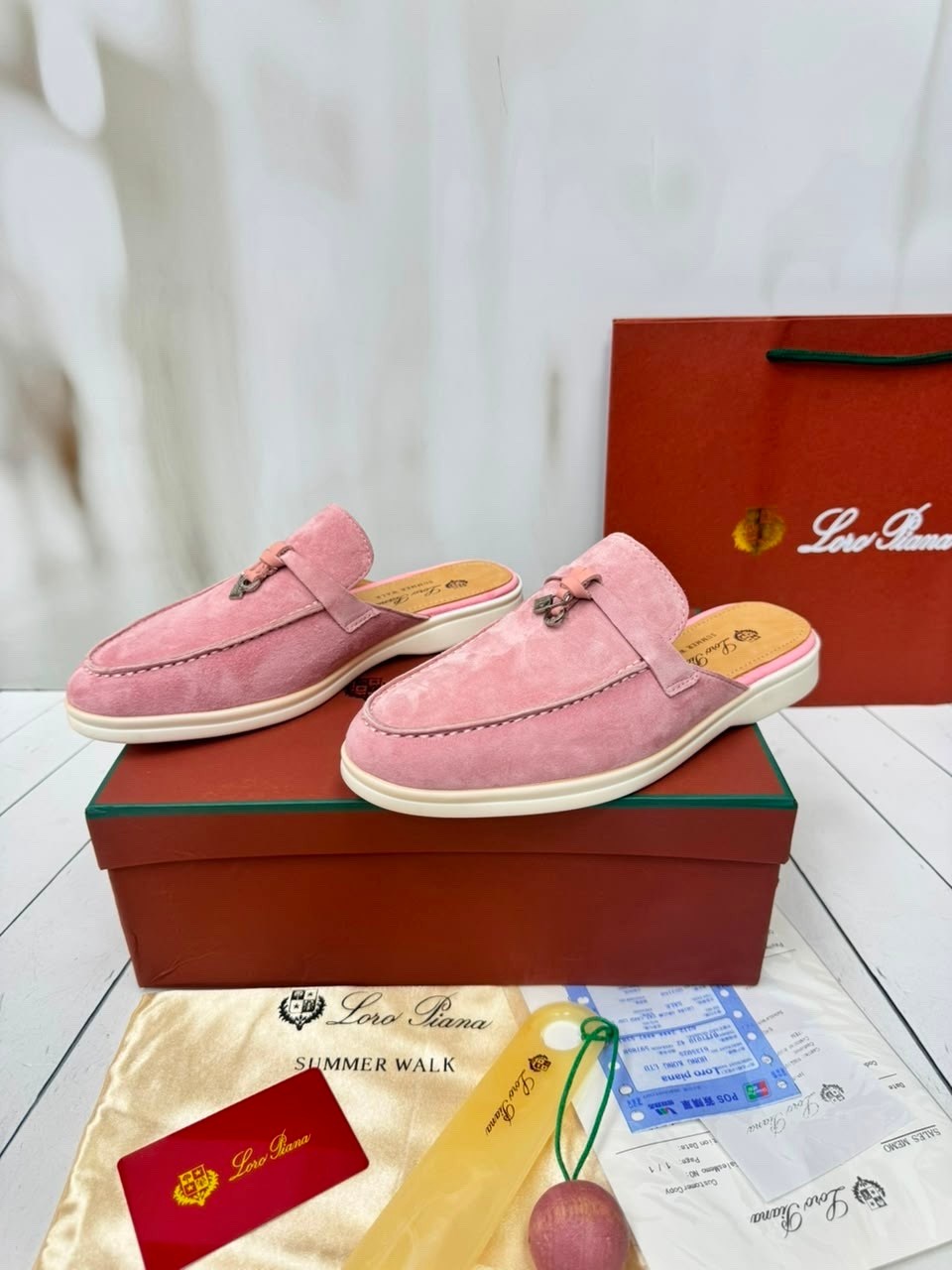 лоферы loro piana,лоферы loro piana женские,,женские замшевые мюли loro piana розовые,замшевые женские лоферы loro piana розовые