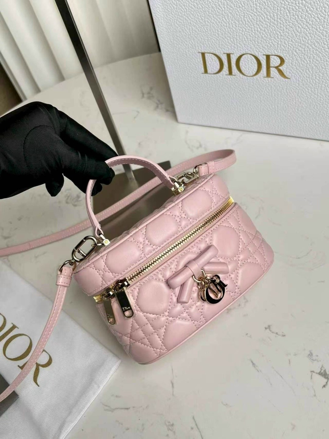 сумка dior lady dior shoulder bag handbag,dior сумка,сумка dior женская,dior bag,сумка кристиан диор белая кожа