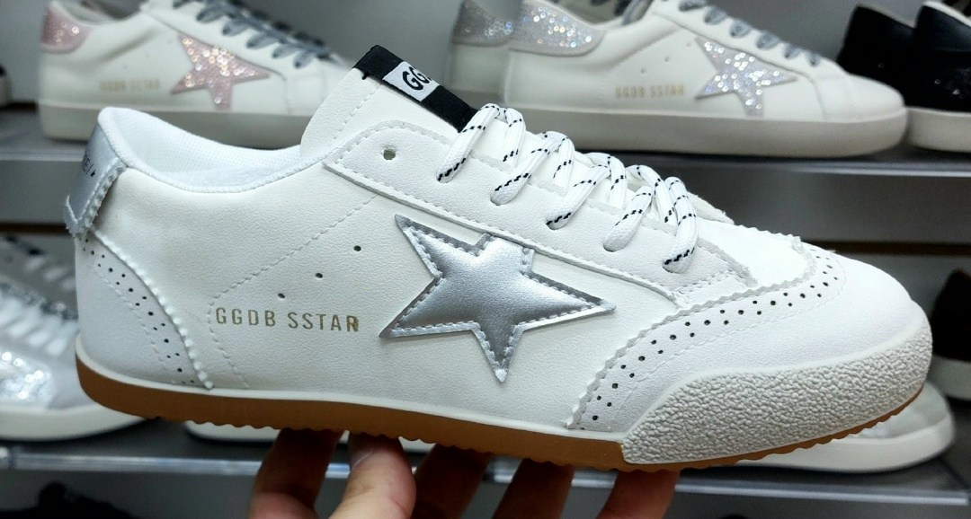 ,golden goose кроссовки,кроссовки golden goose wmns ball star white beige silver glitter,golden goose super star,кеды golden goose