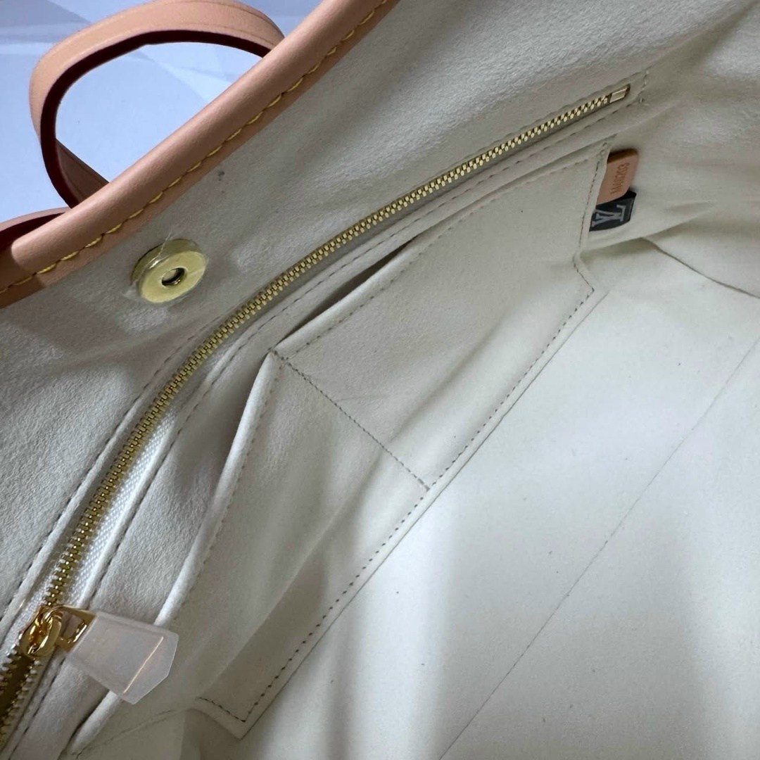 louis vuitton сумка,louis vuitton сумка на плечо,сумка луи виттон такаши мураками,сумка женская louis vuitton,louis vuitton bags