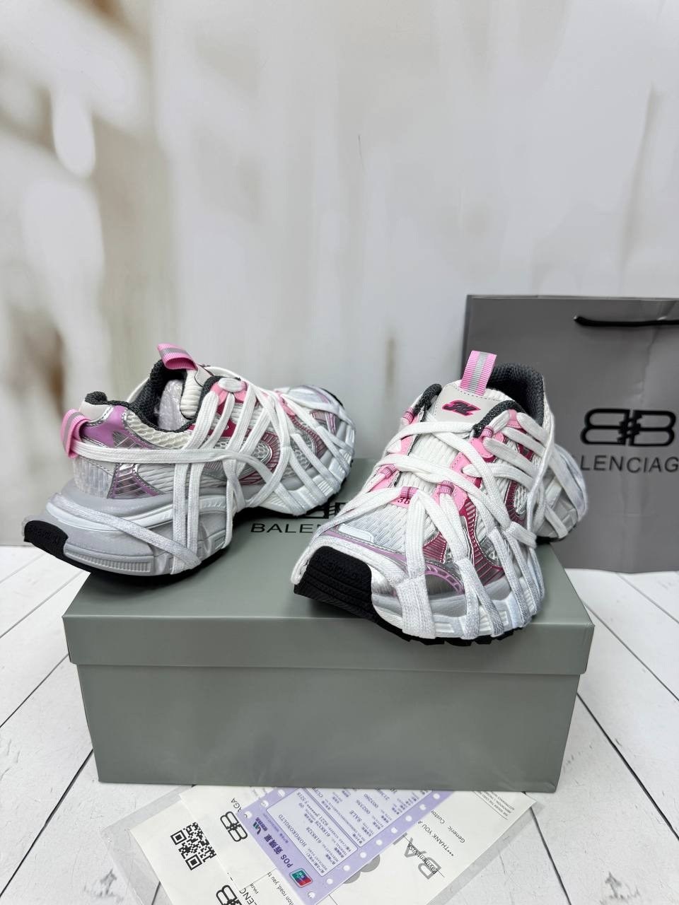 кроссовки balenciaga женские,кроссовки balenciaga,кроссовки balenciaga 3 xl,кроссовки баленсиага 3xl,кроссовки balenciaga 3xl extreme lace sneaker white pink grey