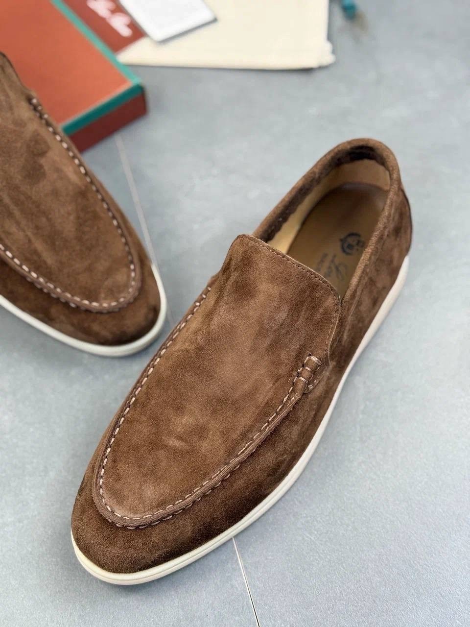 loro piana мужские лоферы,лоферы loro piana,лоферы loro piana summer walk замшевые коричневые,мокасины loro piana summer walk коричневые,замшевые лоферы loro piana