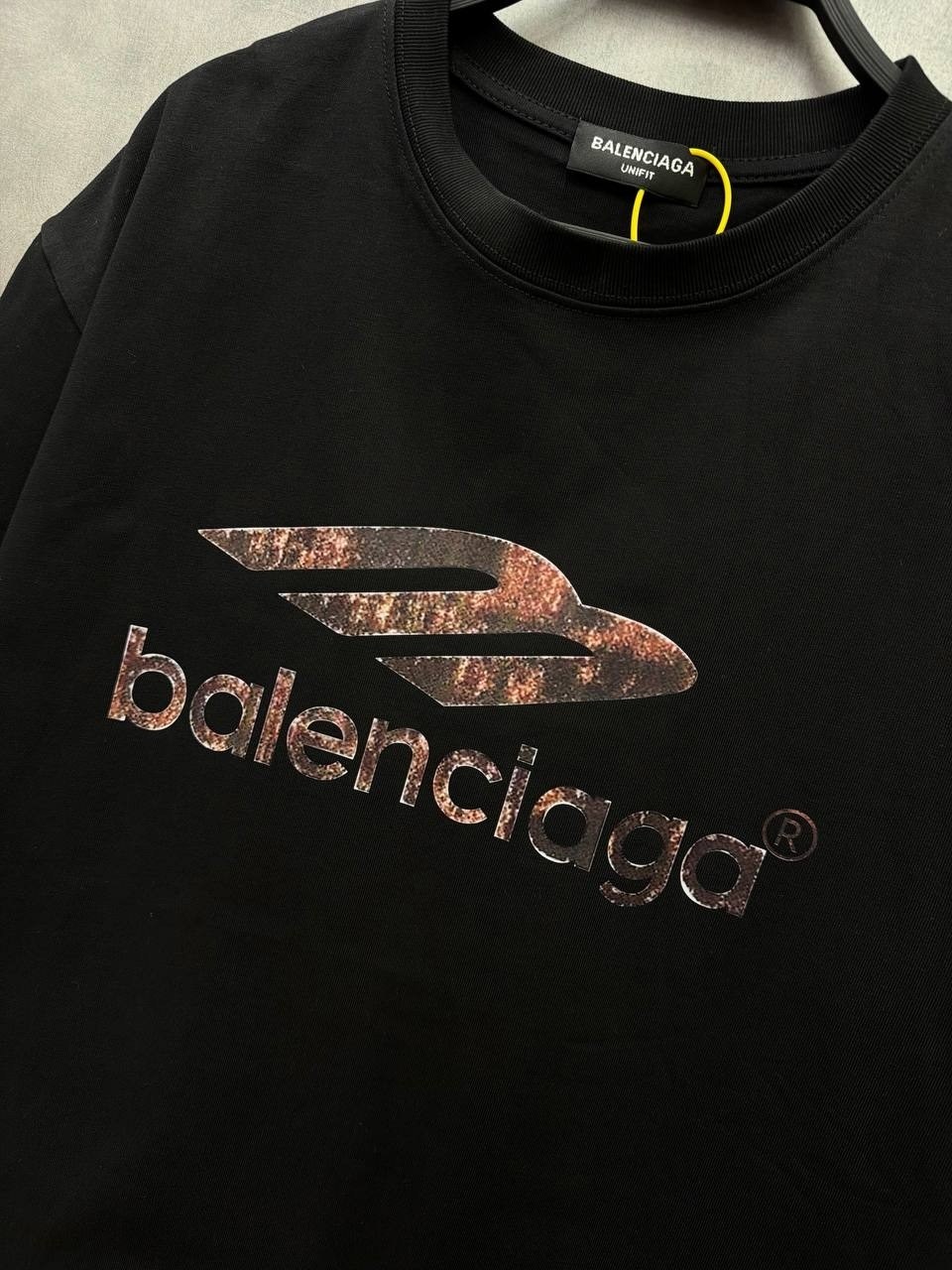 balenciaga футболка,футболка баленсиага оверсайз мужская,balenciaga футболка мужская,футболка balenciaga оверсайз,футболка оверсайз
