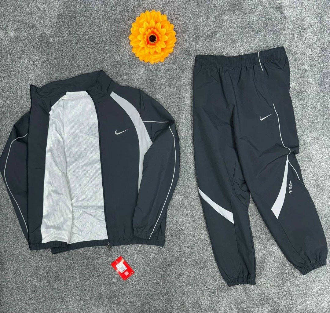 спортивный костюм nike,спортивный костюм мужской nike,спортивный костюм плащевка nike,мужской спортивный костюм,спортивный костюм для мужчин