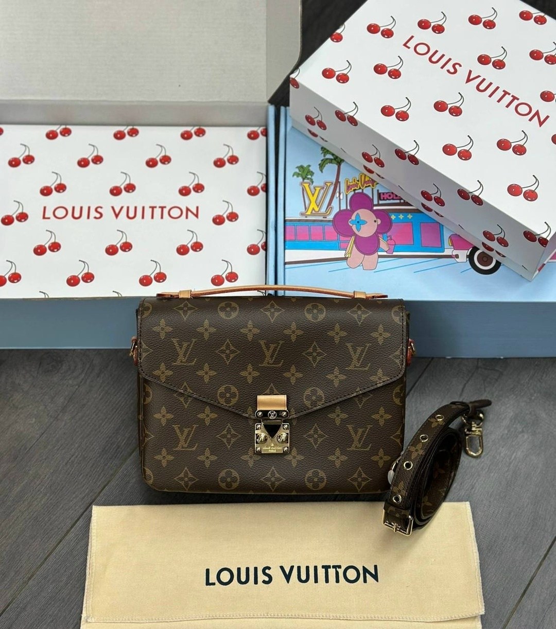 сумка louis vuitton pochette metis,сумка женская louis vuitton,сумка louis vuitton,фирменная женская сумка louis vuitton pochette metis,сумка louis vuitton pochette metis east west