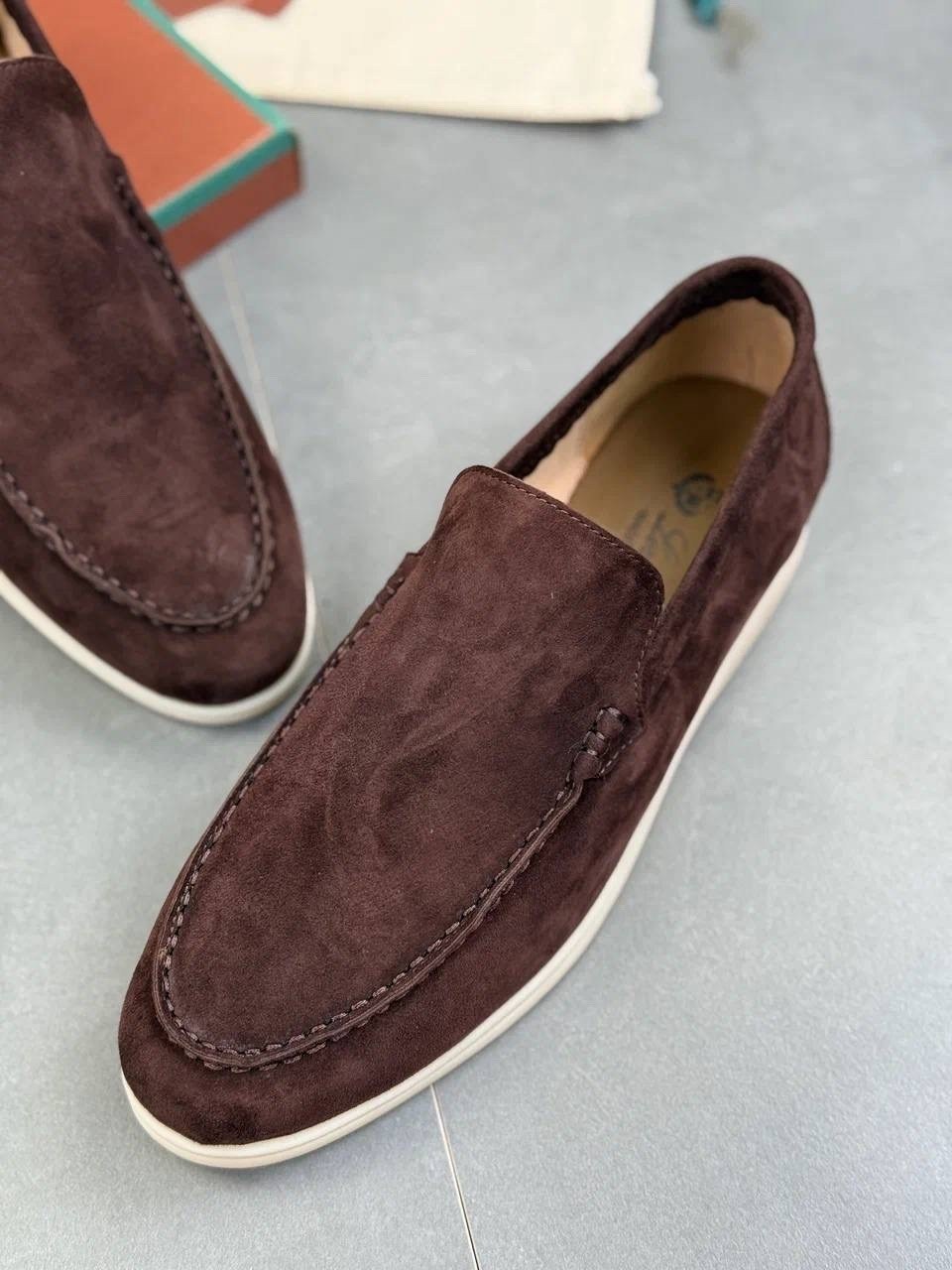 лоферы мужские loro piana,лоферы loro piana summer walk замшевые коричневые,мокасины loro piana summer walk коричневые,лоферы из натуральной замши loro piana,
