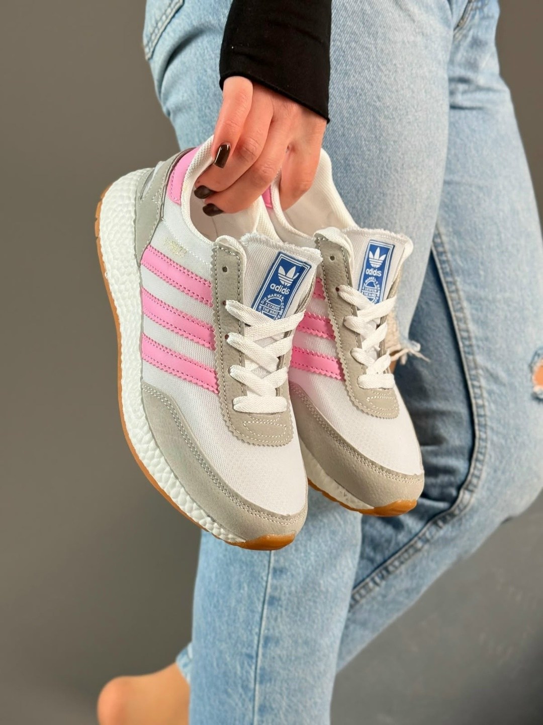 женские кроссовки adidas,кроссовки adidas,кроссовки adidas iniki,кроссовки adidas iniki черные,adidas кроссовки adidas