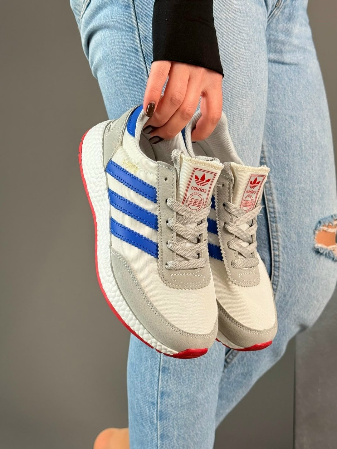 женские кроссовки adidas,кроссовки adidas,кроссовки adidas iniki,кроссовки adidas iniki черные,adidas кроссовки adidas