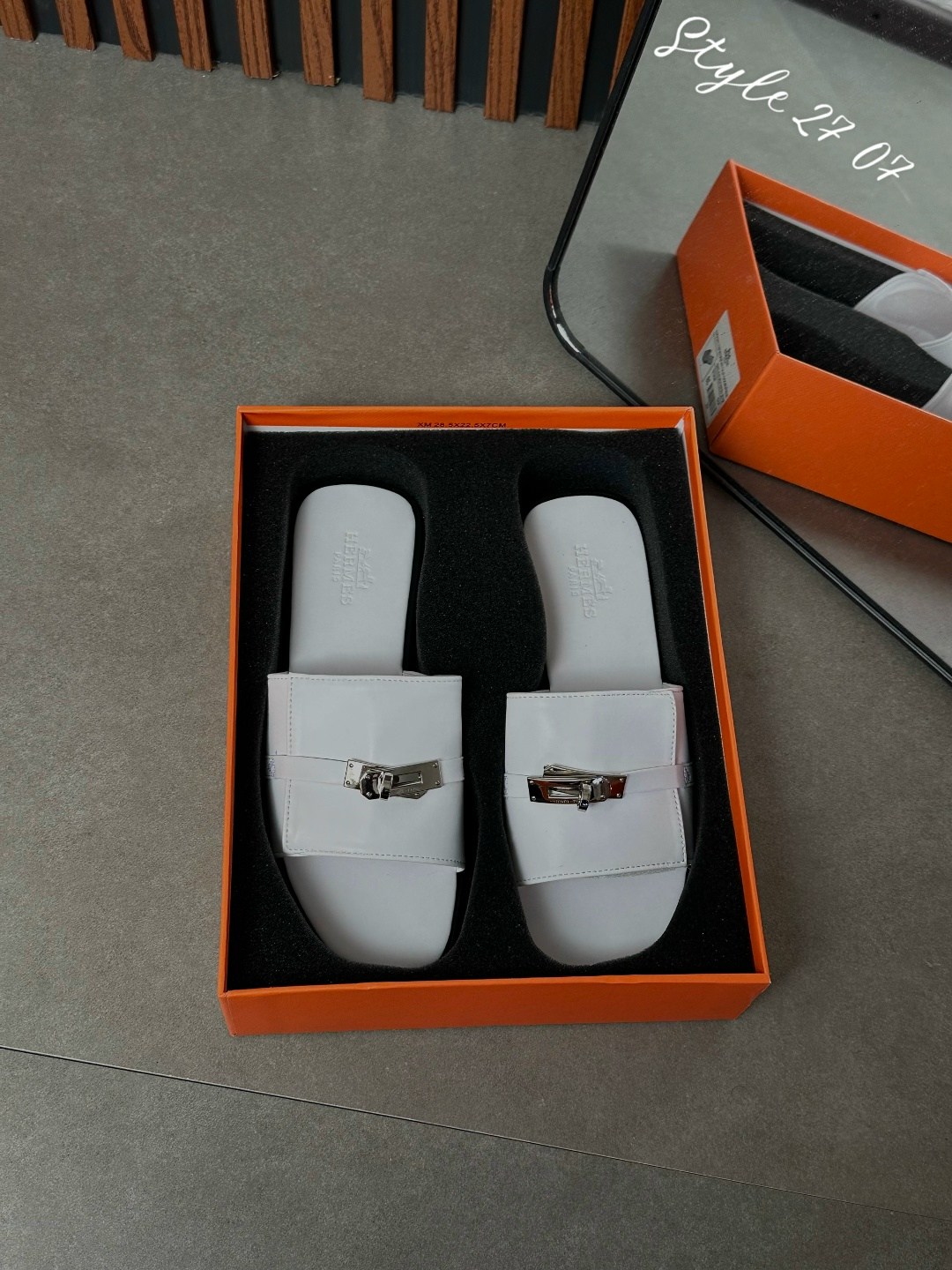 ,шлепки хермес оран,hermes шлепанцы,тапки эрмес,шлепанцы женские