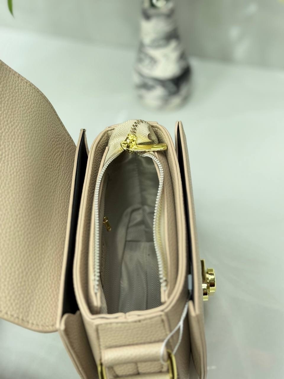 сумка furla,сумка женская furla,сумка,сумка furla через плечо,маленькая сумка через плечо с клапаном furla