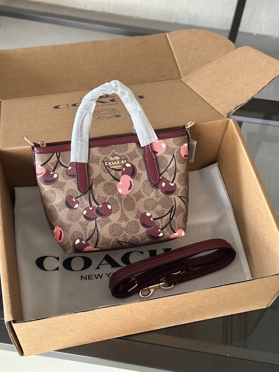 сумки,coach сумки,coach женская сумка,модная сумка,сумка тоут