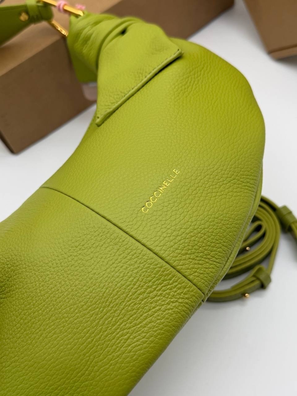 сумка coccinelle,сумка,сумки женская,leather country сумка багет на плечо,женская кожаный сумки