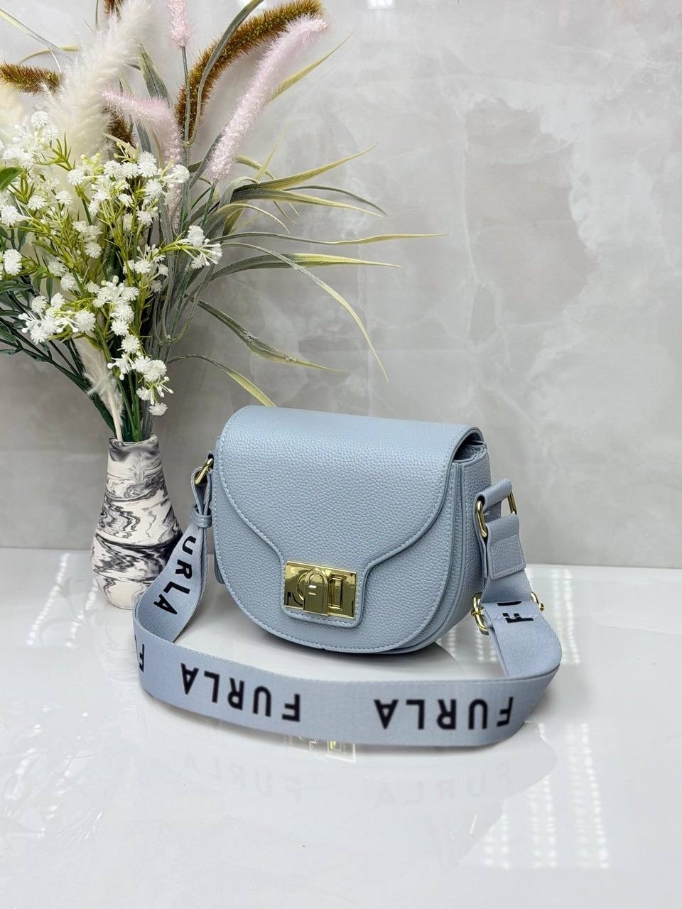 сумка furla,сумка женская furla,сумка,сумка furla через плечо,маленькая сумка через плечо с клапаном furla