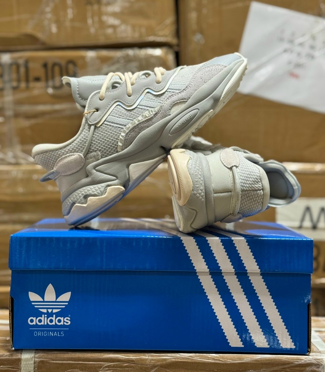 кроссовки adidas ozweego originals adidas цвет бежевый серый,кроссовки ozweego originals adidas,женские кроссовки adidas originals ozweego,женские кроссовки adidas ozweego,кроссовки adidas ozweego