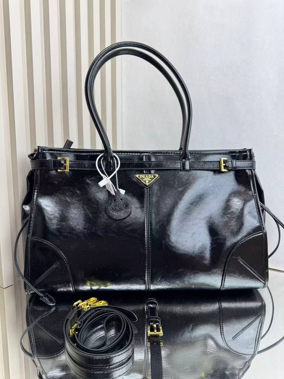 сумка женская prada,сумки,сумка prada бордовая,prada кожаная сумка среднего размера,сумка prada натуральная кожа 38х24
