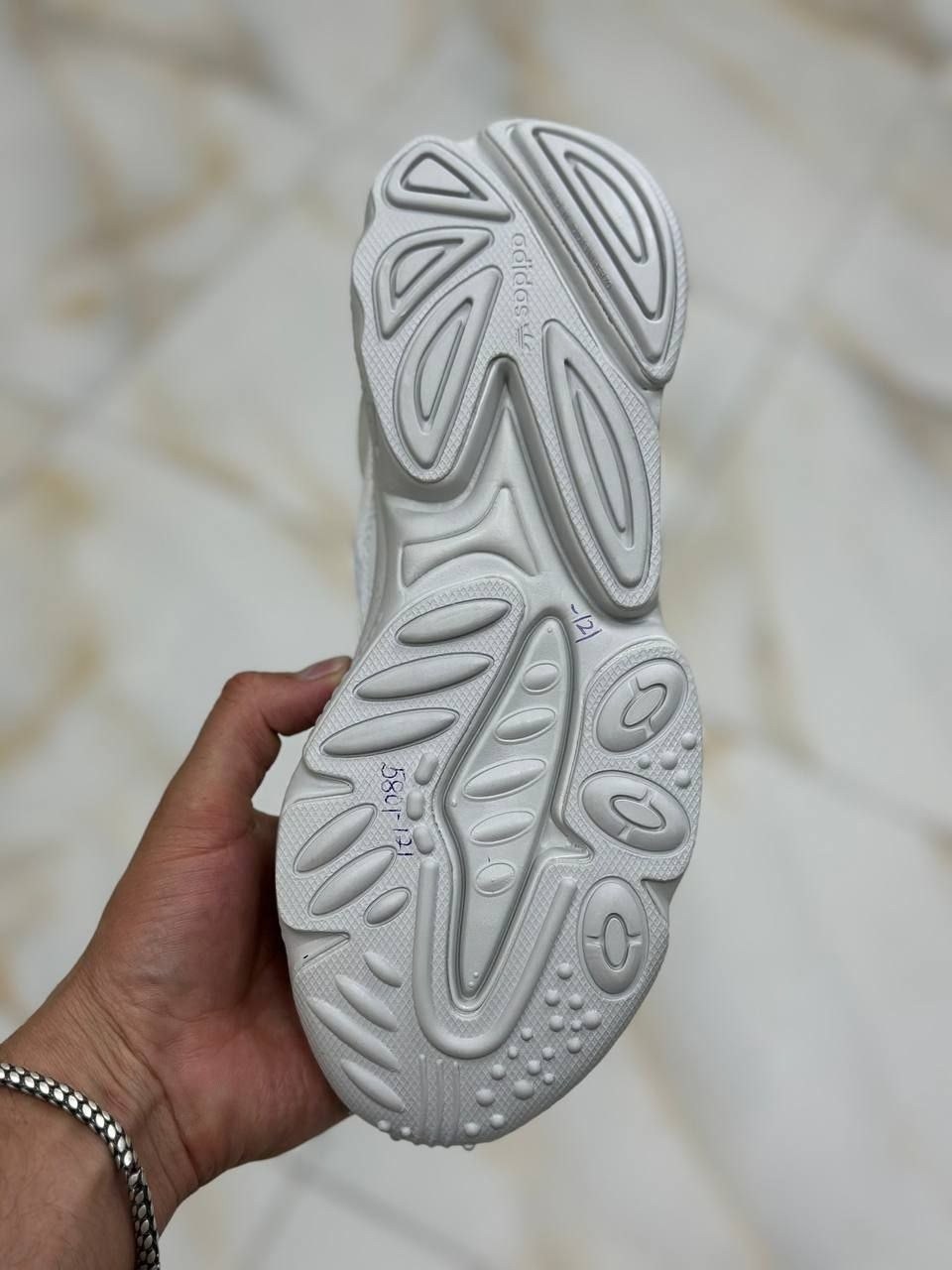 кроссовки ozweego originals adidas,кроссовки adidas ozweego,мужские кроссовки adidas originals ozweego,adidas originals ozweego,женские кроссовки adidas ozweego