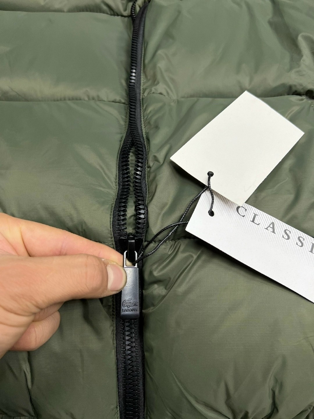 мужские пуховики lacoste,пуховик lacoste,куртка lacoste зимняя,мужская короткая куртка из водонепроницаемого пуха lacoste чёрный,куртка лакост мужская
