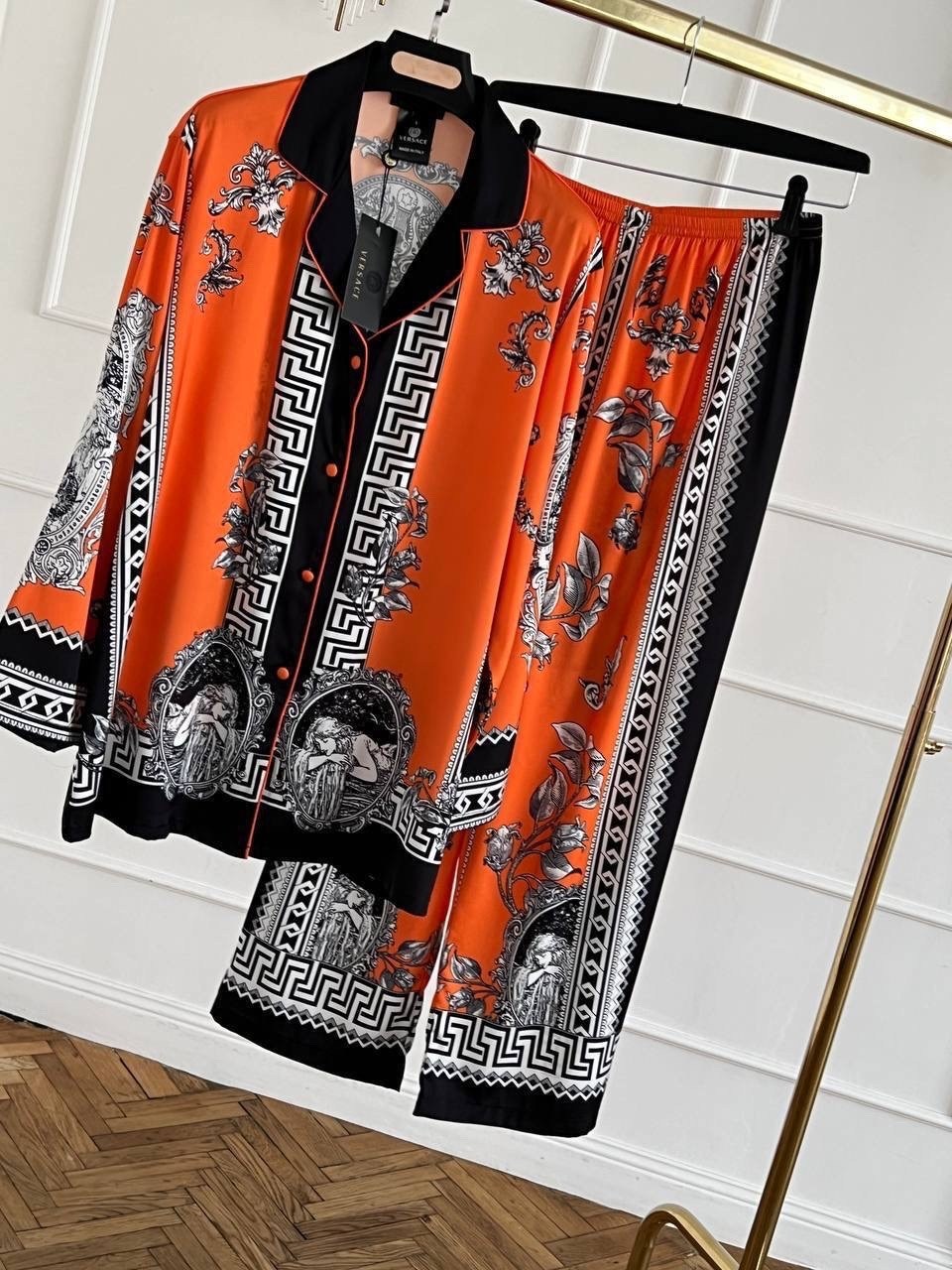 костюм версаче,костюм versace,женские костюмы,комплект костюм,костюм с принтом